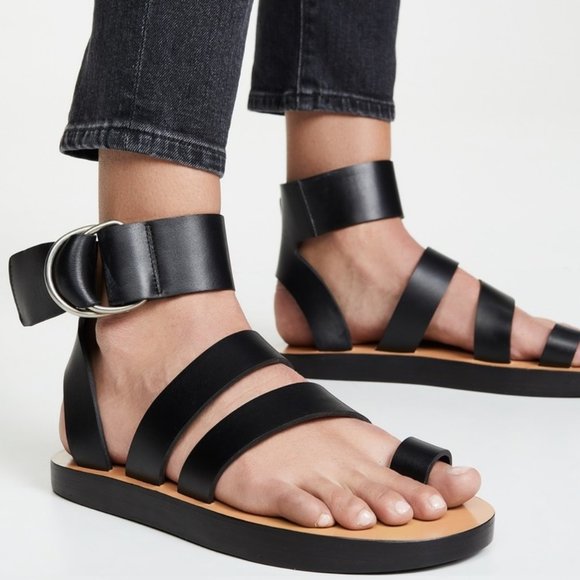 EUC IRO Paris Baby Black Leather Toe Ring Sandals Platform Flatform Flat 39 - Picture 1 of 7
